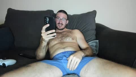 Snapshot of chadpowerz chatting on July 1, 5:20 am Lydong online show from July 1, 5:20 am