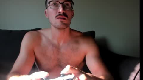 Snapshot of chadpowerz chatting on July 3, 2:34 pm Lydong online show from July 3, 2:34 pm