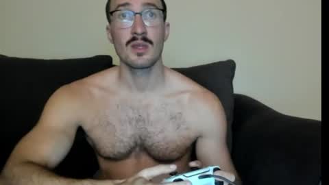 Snapshot of chadpowerz chatting on July 4, 4:29 am Lydong online show from July 4, 4:29 am