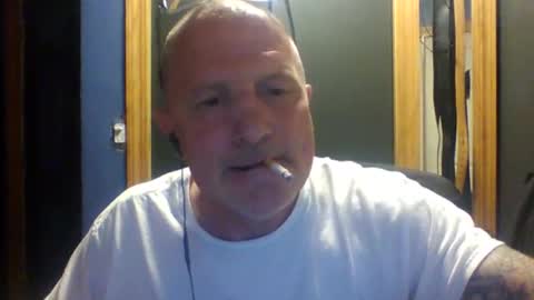 Snapshot of chadsters123 chatting on May 3, 7:31 pm chadsters123 online show from May 3, 7:31 pm
