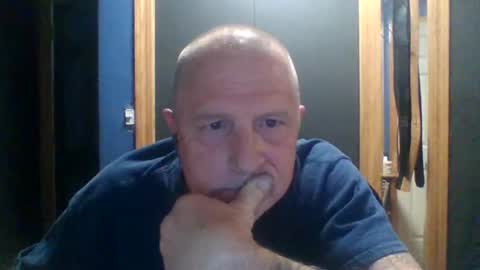 Snapshot of chadsters123 chatting on May 20, 9:32 pm chadsters123 online show from May 20, 9:32 pm