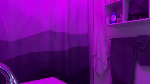 ChadTitan online show from November 9, 5:22 pm