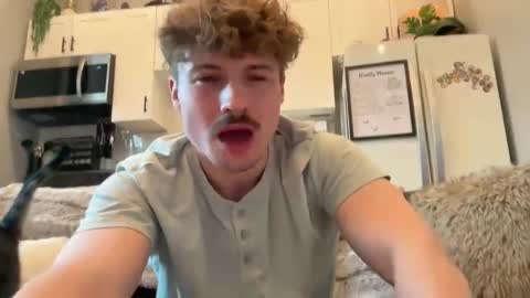 ChadTitan online show from April 8, 11:05 pm