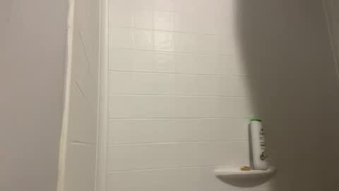 Snapshot of chadwick4643 chatting on December 17, 12:45 am chadwick4643 online show from December 17, 12:45 am