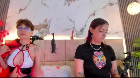 chaeyounng online show from August 8, 1:02 pm