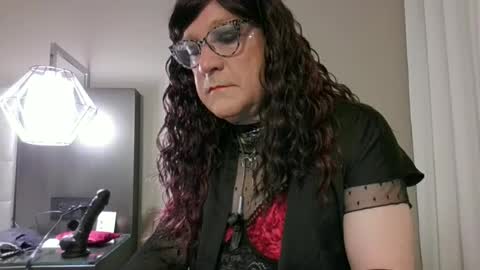 champagne online show from June 21, 4:15 am