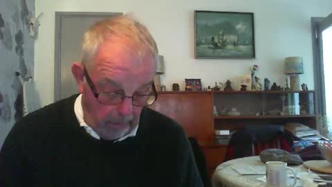 Snapshot of champers37 chatting on January 22, 1:32 pm Champers online show from January 22, 1:32 pm