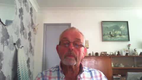 Snapshot of champers37 chatting on June 23, 12:58 pm Champers online show from June 23, 12:58 pm