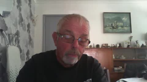 Snapshot of champers37 chatting on July 20, 11:01 am Champers online show from July 20, 11:01 am