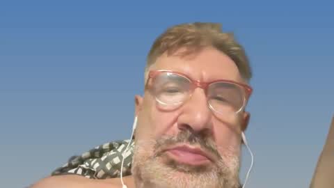 Snapshot of champsex305610 chatting on February 14, 7:33 pm champsex305610 online show from February 14, 7:33 pm