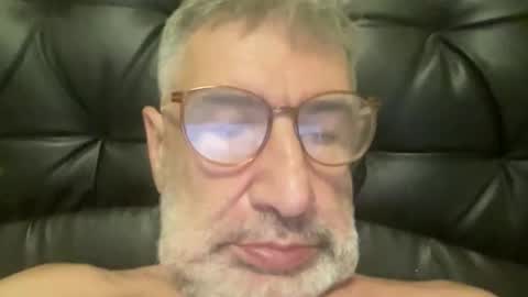 champsex305610 online show from December 21, 6:15 pm