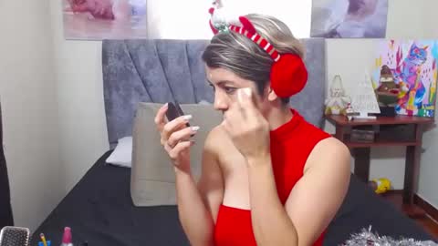 chanel online show from December 4, 1:20 pm