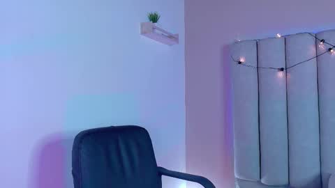 C H A N E L online show from November 10, 2:54 am