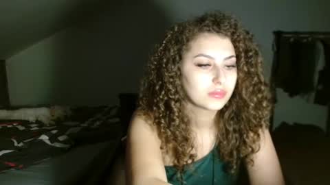 Stephanieblisss online show from March 8, 8:25 pm