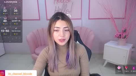 channel_blonde_a online show from January 4, 4:32 pm