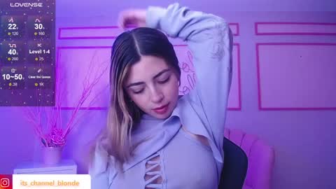 channel_blonde_a online show from January 24, 5:11 pm