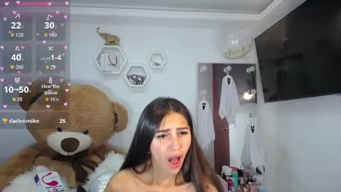 Isabella online show from October 31, 2:51 pm