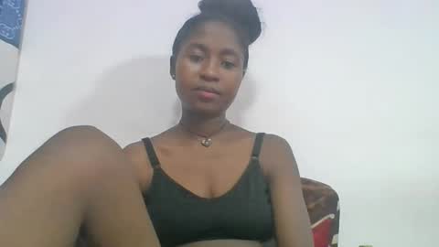 chantale483461 online show from March 24, 6:07 am