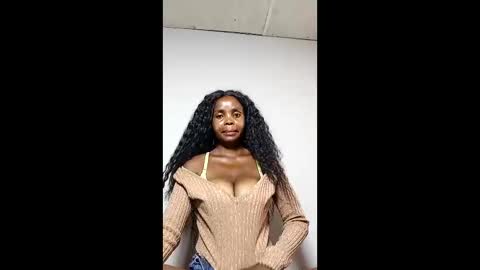 Snapshot of chante665 chatting on February 4, 7:03 am chante665 online show from February 4, 7:03 am