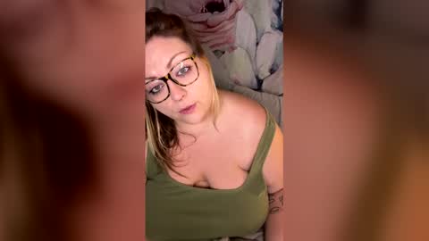 chanteldeserea online show from March 11, 9:32 pm