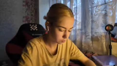 Nancy online show from November 1, 8:38 am