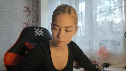 Nancy online show from November 6, 7:20 am