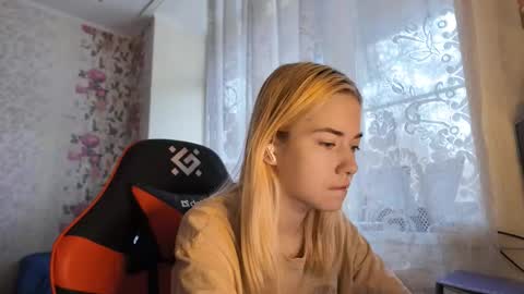 Nancy online show from November 13, 8:02 am