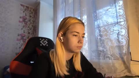 Nancy online show from November 17, 7:47 am