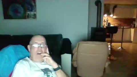 charles6064 online show from June 2, 2:13 am