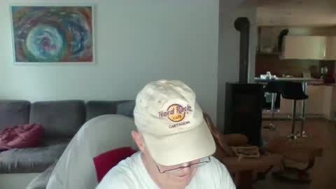 charles6064 online show from August 5, 9:12 am