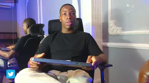 charlesbrown_ online show from December 15, 11:47 am