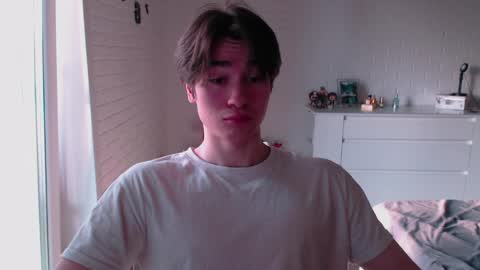 charleshanson69 online show from March 28, 1:54 pm