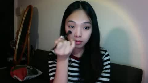 Snapshot of charlette19 chatting on October 22, 12:05 pm charlette19 online show from October 22, 12:05 pm