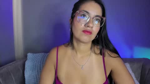 charlhot_ online show from October 21, 12:39 pm