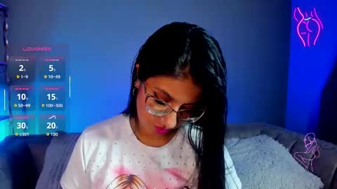 charlhot_ online show from November 14, 12:48 pm