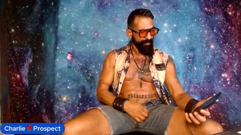 Snapshot of charlieprospect chatting on September 30, 2:16 am Charlie Prospect online show from September 30, 2:16 am