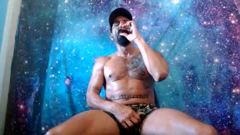 Snapshot of charlieprospect chatting on October 18, 6:19 pm Charlie Prospect online show from October 18, 6:19 pm