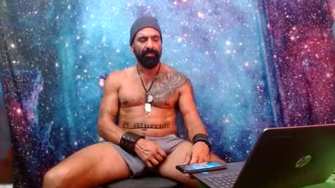 Snapshot of charlieprospect chatting on November 7, 4:34 am Charlie Prospect online show from November 7, 4:34 am