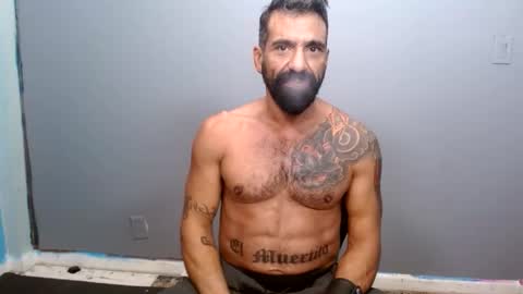 Snapshot of charlieprospect chatting on November 15, 3:52 pm Charlie Prospect online show from November 15, 3:52 pm