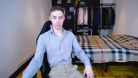 carlos reyes online show from March 10, 9:21 am