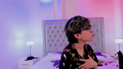 Snapshot of charlietaylorr__ chatting on January 28, 11:38 am Charlie online show from January 28, 11:38 am