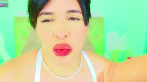 Charloott Evans online show from December 17, 2:06 am