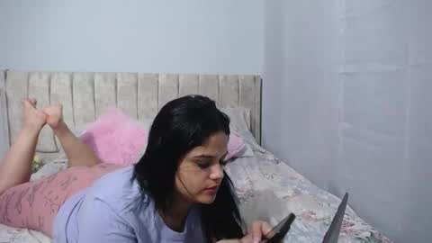 Charlote Walker online show from December 17, 2:17 am