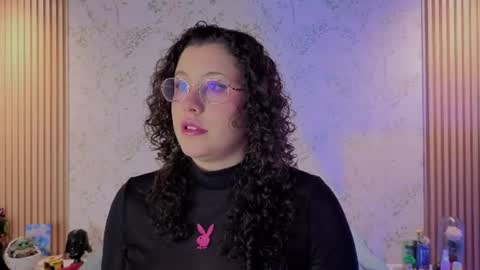 Snapshot of charlote__miller chatting on June 29, 11:54 am You honey online show from June 29, 11:54 am