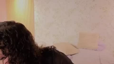 Snapshot of charlote__miller chatting on July 17, 11:28 am You honey online show from July 17, 11:28 am
