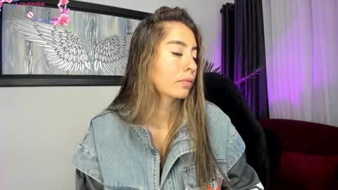 Charlote online show from November 6, 11:44 am