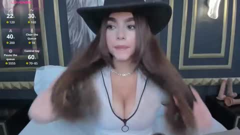 Snapshot of charlote_rossee chatting on June 24, 6:45 am charlote_rossee online show from June 24, 6:45 am