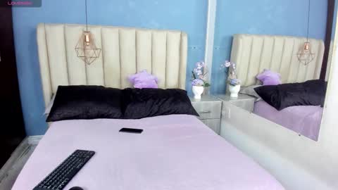 Snapshot of charlothe_01 chatting on February 27, 8:53 pm Charlot online show from February 27, 8:53 pm