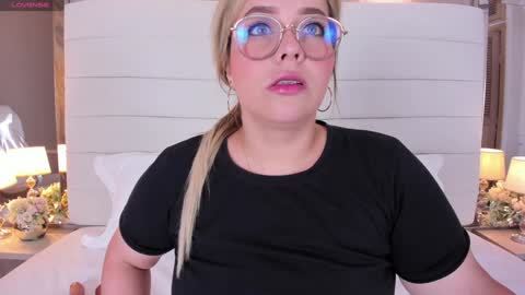 Charlotte online show from February 8, 11:12 am