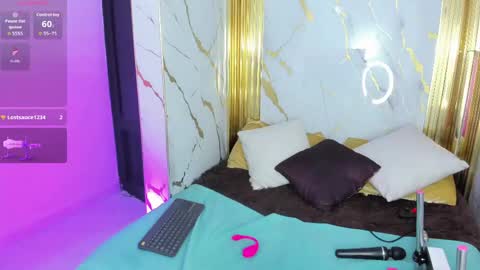 charlotte__milf online show from May 26, 9:55 pm
